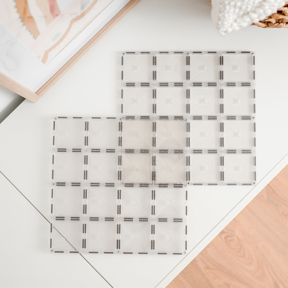 (Slight Colour Variance) Connetix Tiles 2 Piece Base Plate Pack Clear