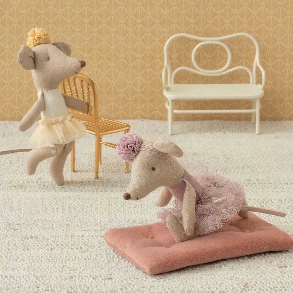 Maileg Ballerina Mouse Little Sister Off White