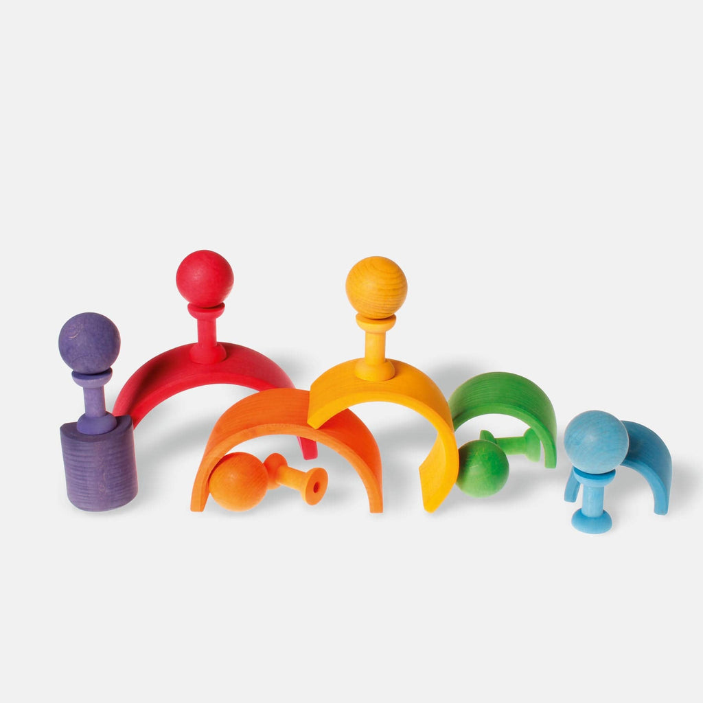Grimm’s Bobbins Small Threading Game