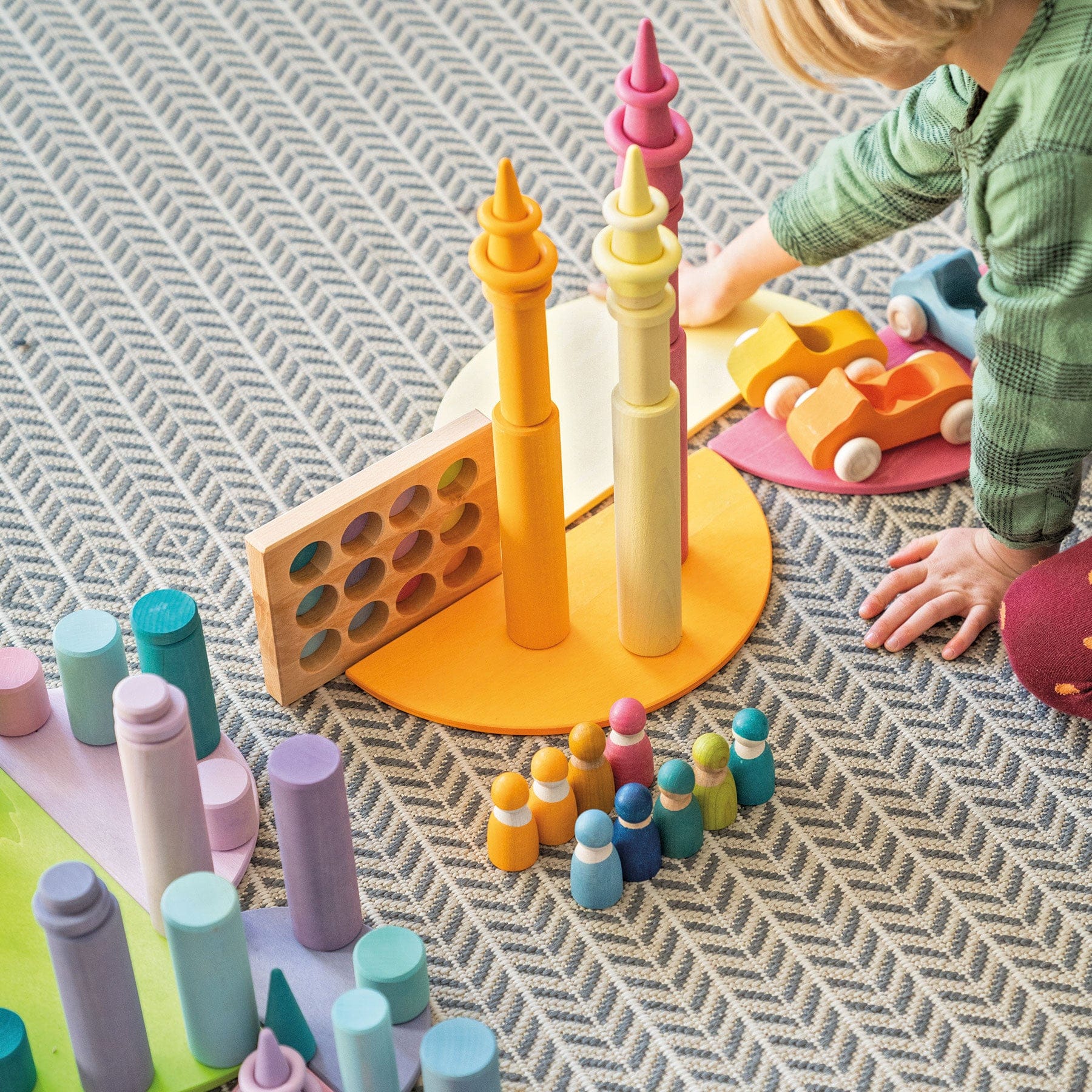 Grimm’s Rollers Small Sorting Game Pastel