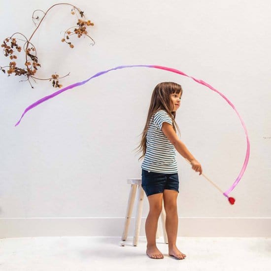 Sarah's Silks Streamer