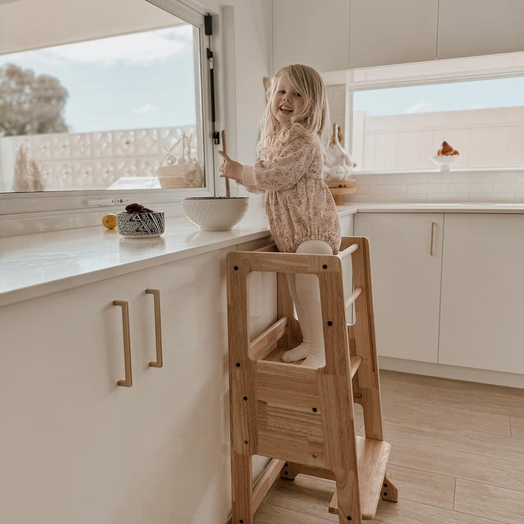 myduckling Deluxe Solid Wood Adjustable Learning Tower 2 in 1